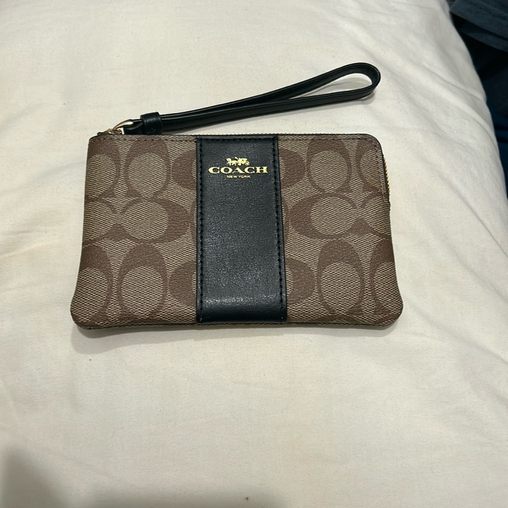 Coach wristlet‎